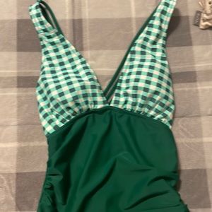 Checkered CupShe one piece extremely good condition